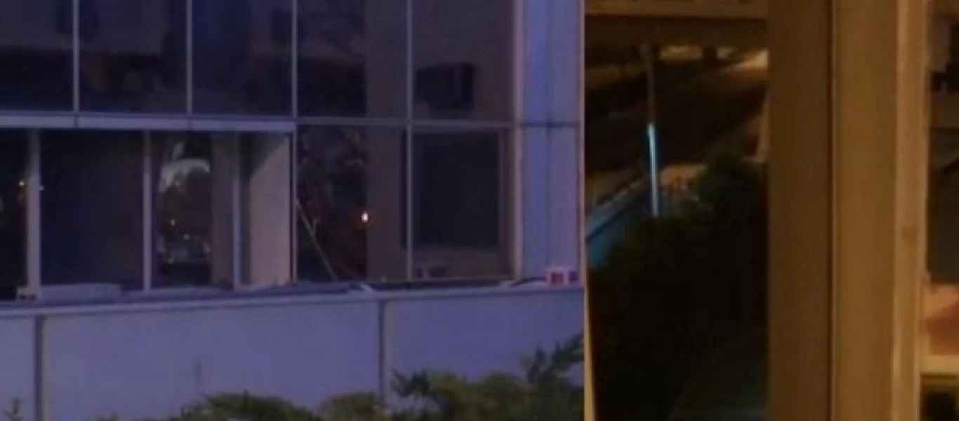 Βίντεο: Καρέ - καρέ η επίθεση με μολότοφ στο ΣΚΑΙ - Δημοσιεύτηκε η ανάληψη ευθύνης (upd)